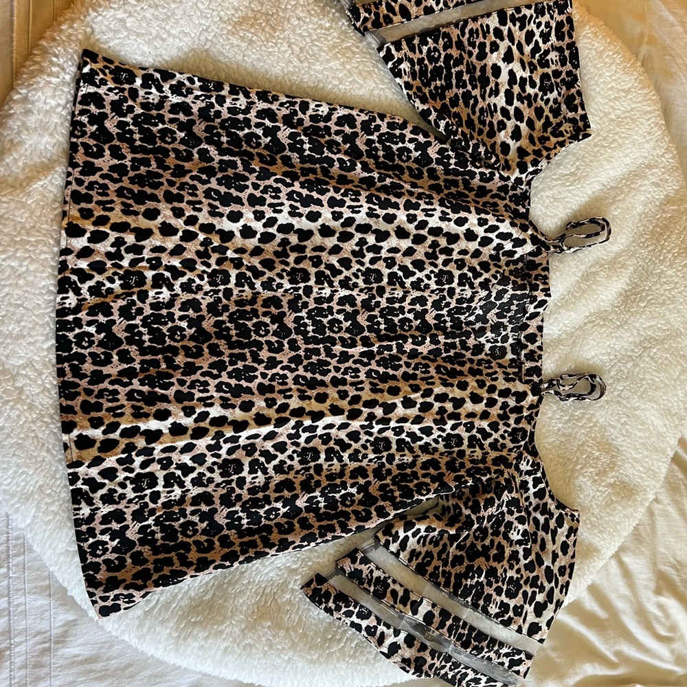 Leopard Print Ruffle Dress - Picture 4 of 4